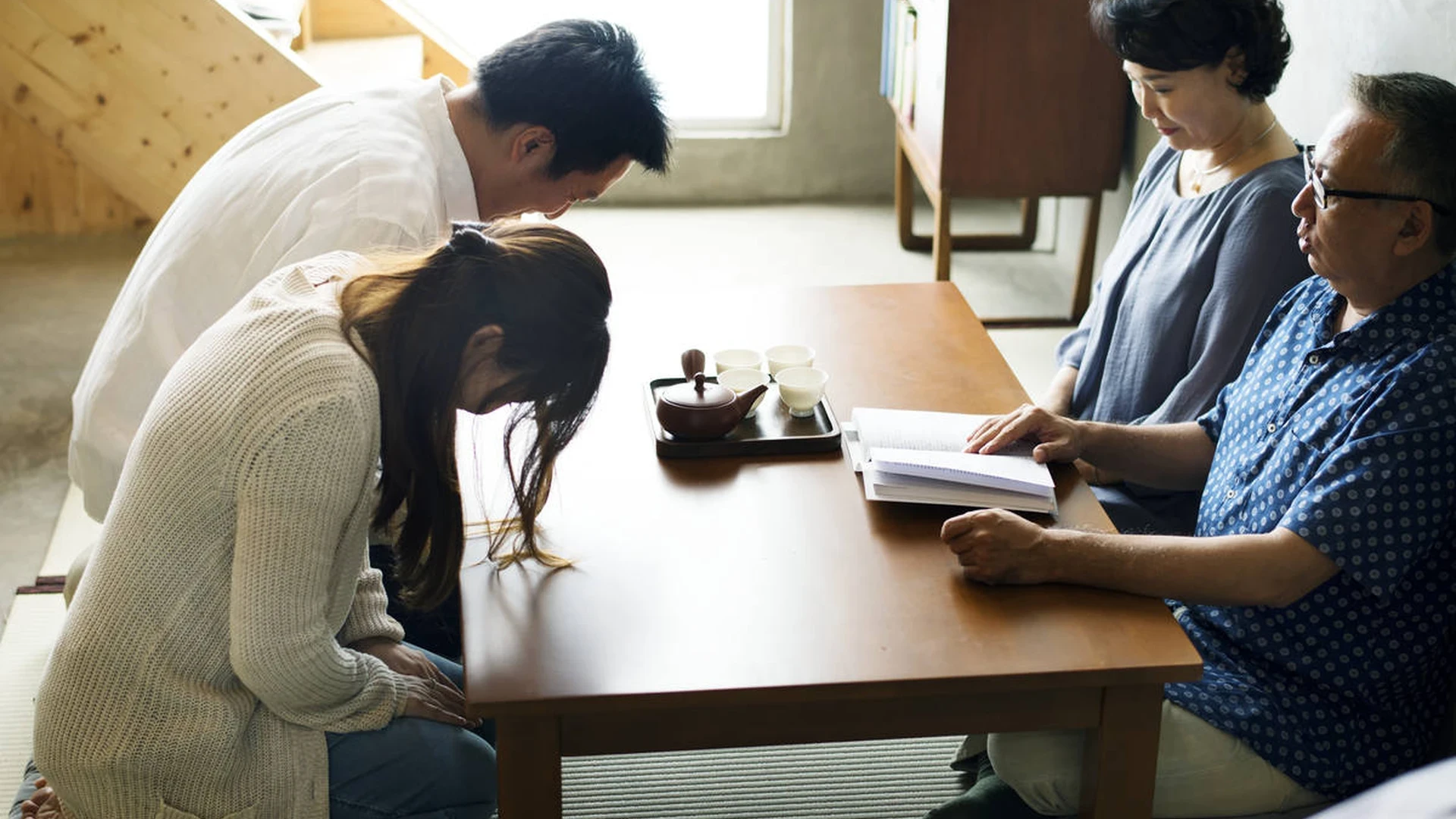 公務員の副業と家族間での信頼構築の実践例
