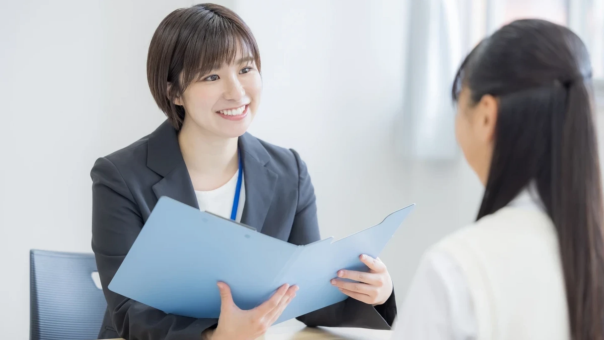 アマゾンセラーセントラルのログイン方法と初期設定ガイド