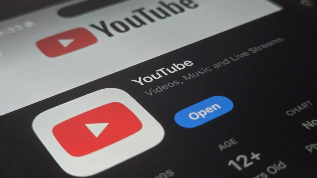 YouTube広告は検索意図と没入感を両立する認知獲得プラットフォーム